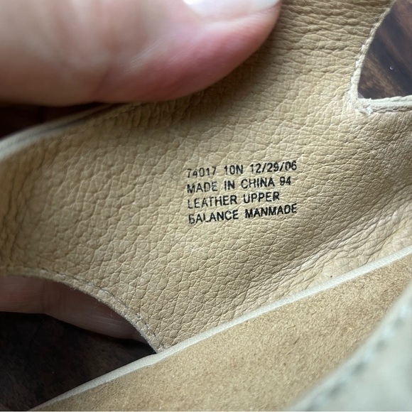 Clark Artisan Beige Leather Athletic Hook & Loop Comfort Sandal Size 10N - Picture 4 of 12